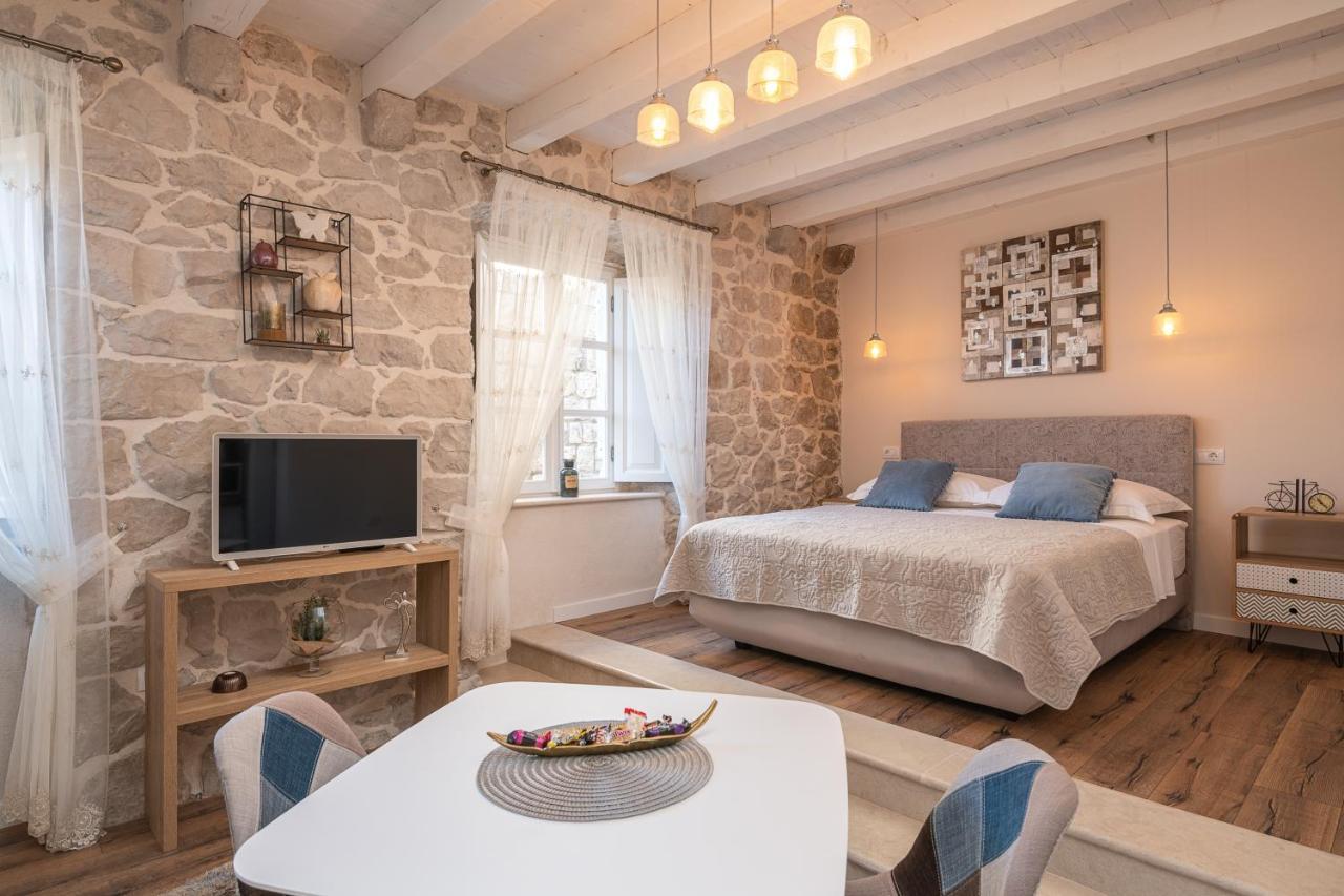 קאבטאט Apartments Villa Agava מראה חיצוני תמונה